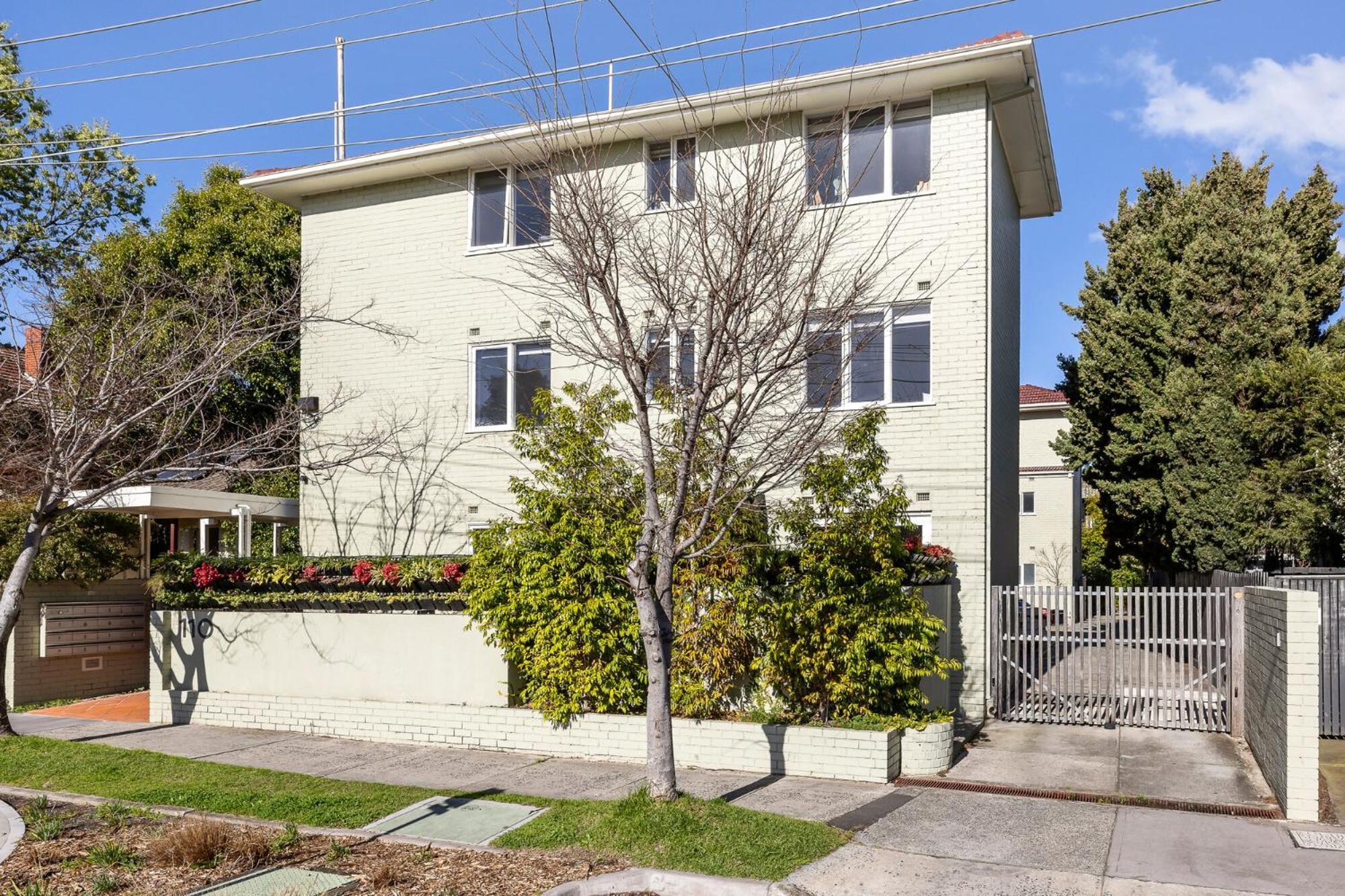 Windsor Apartments By Urban Rest Melbourne Exterior photo